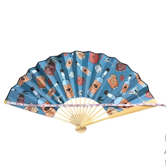 Tito’s Handmade Vodka Limited Edition Foldable Fan - Picture 4 of 5